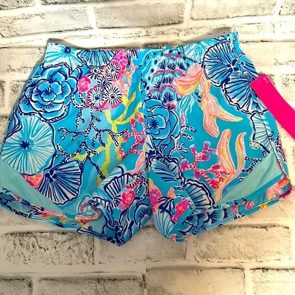 Lilly Pulitzer Luxletic Ocean Trail Shorts, Size XXS, NWT - Picture 1 of 13